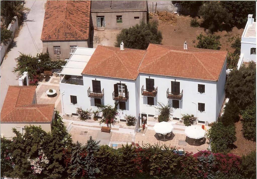 Spetses Retreat Accommodation Bagian luar foto